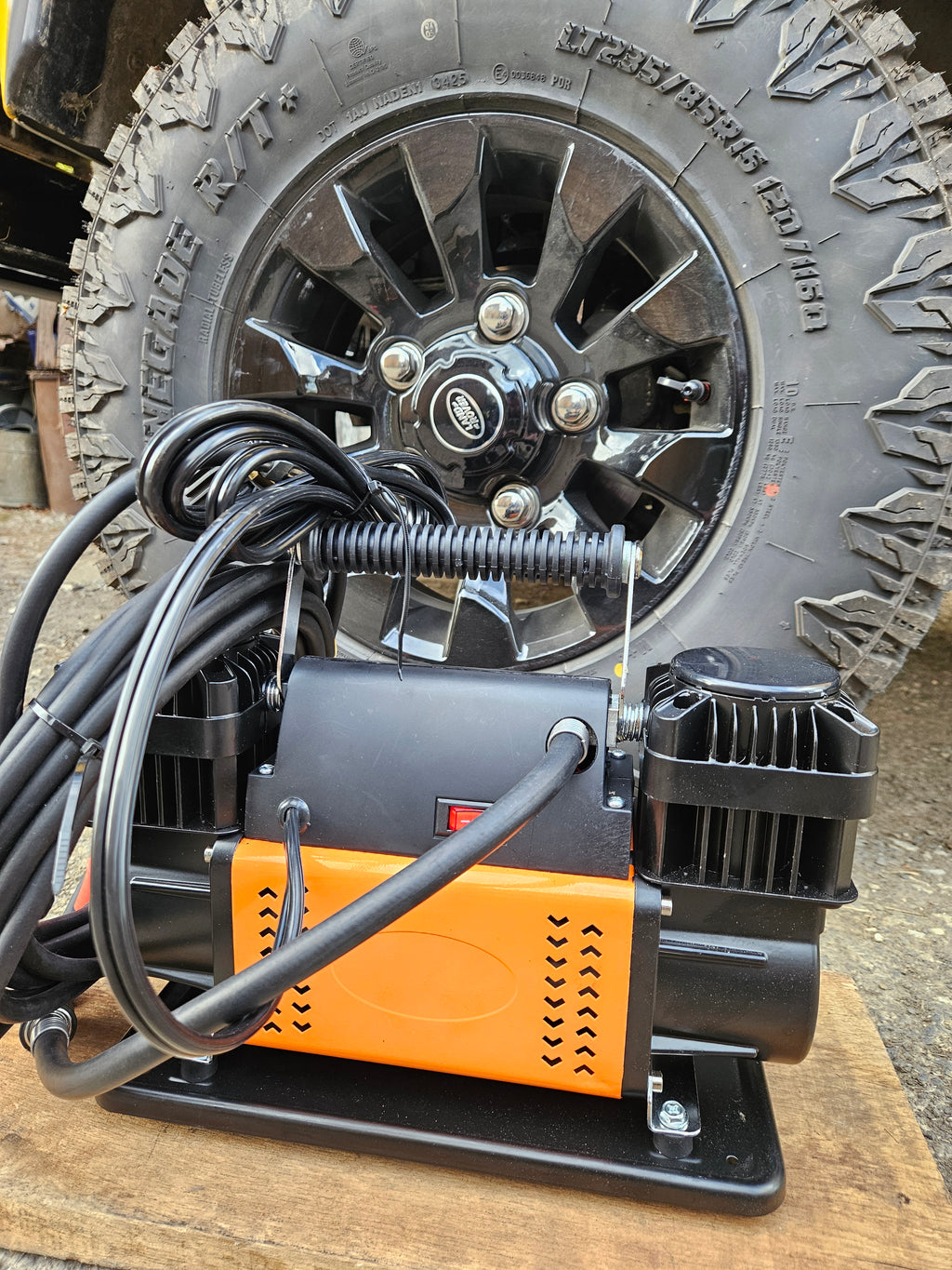 Compresseur 12V 1000W double cylindre pour 4x4