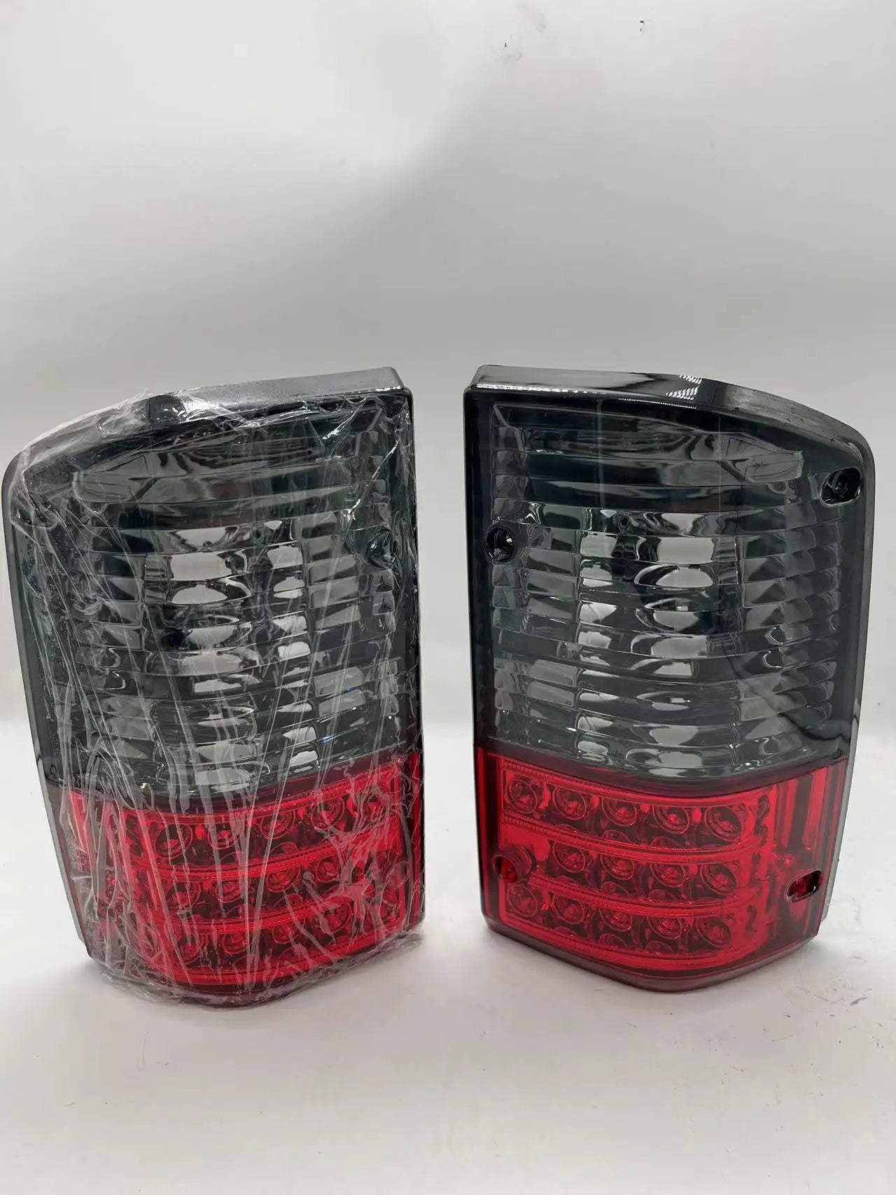 Paire de feux arrière Led pour Patrol Y60 1988/1997